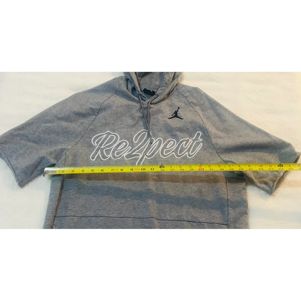 Jordan Mens Derek Jeter RE2PECT Short Sleeve Hoodie Grey Pullover L Large
